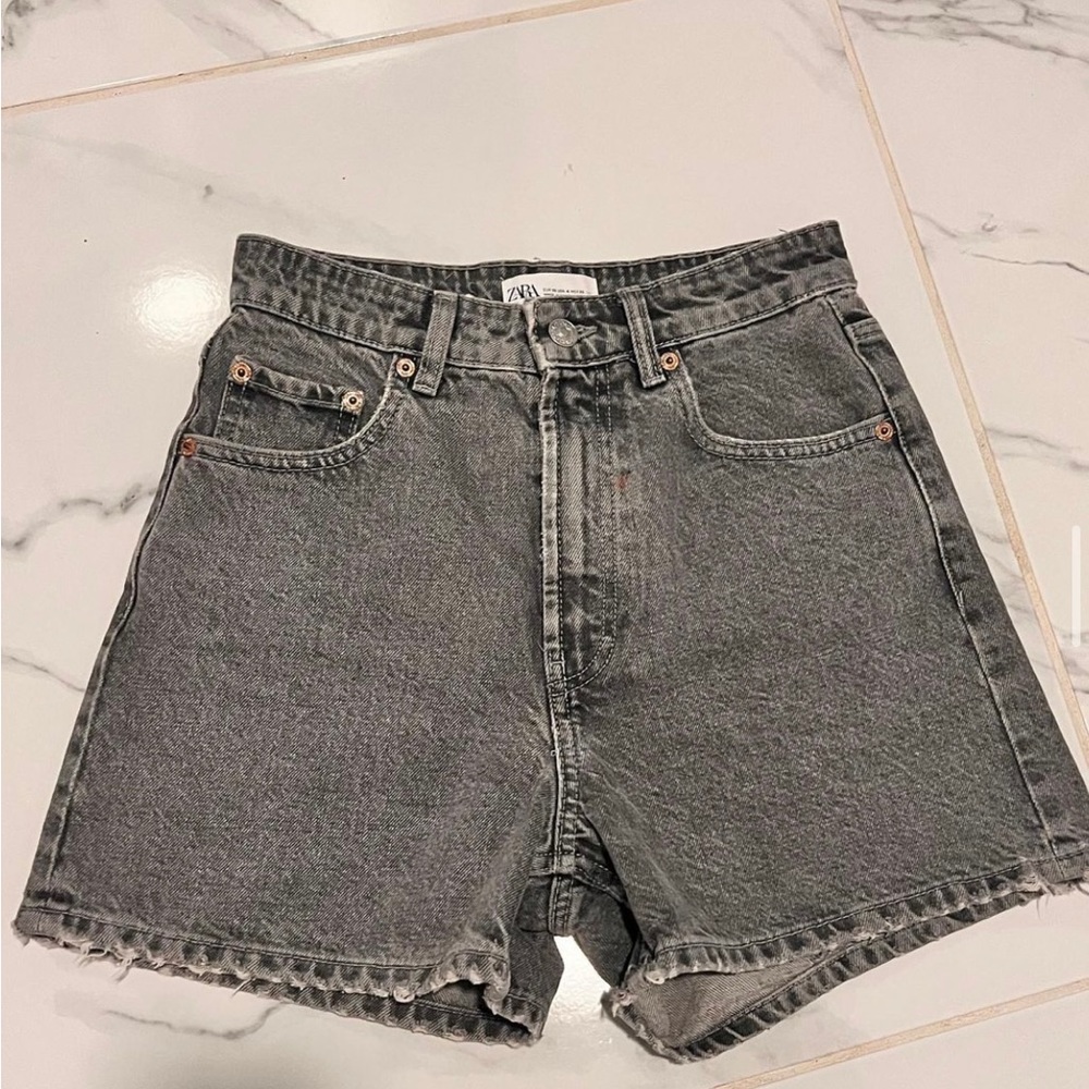 ZARA Bermuda shorts